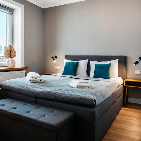 Gryf W Centrum Szczecina By Stayly *