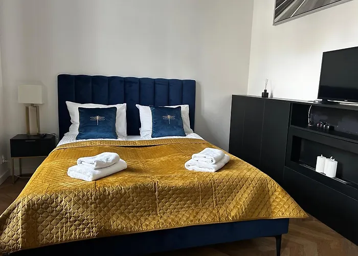 Gryf W Centrum Szczecina Parking By Stayly シュチェチン