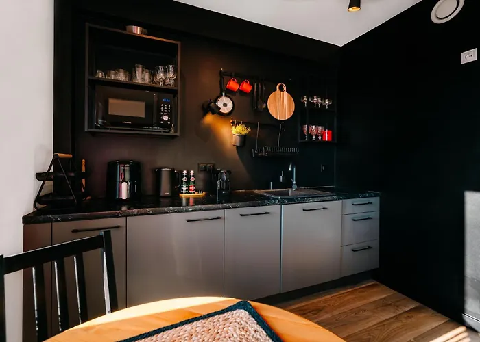 Gryf W Centrum Szczecina Parking By Stayly シュチェチン