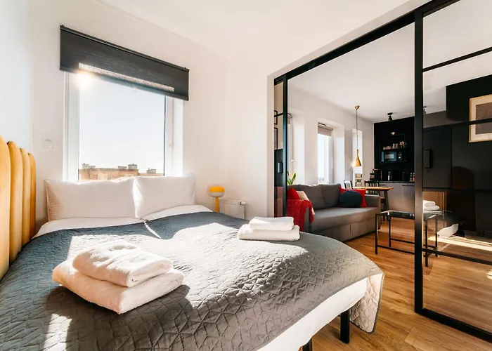 Gryf W Centrum Szczecina Parking By Stayly シュチェチン